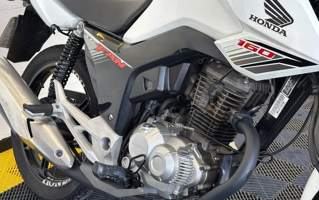 imagem-https://www.socarrao.com.br/sc-vehicle-images-prod/4406265/1792541923824-8511670_9_B_fc33c83efc.jpeg