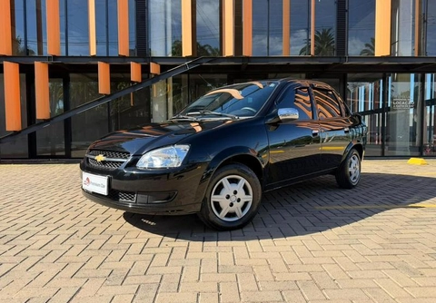 Chevrolet Classic 2015 Preto — foto 1 de 3