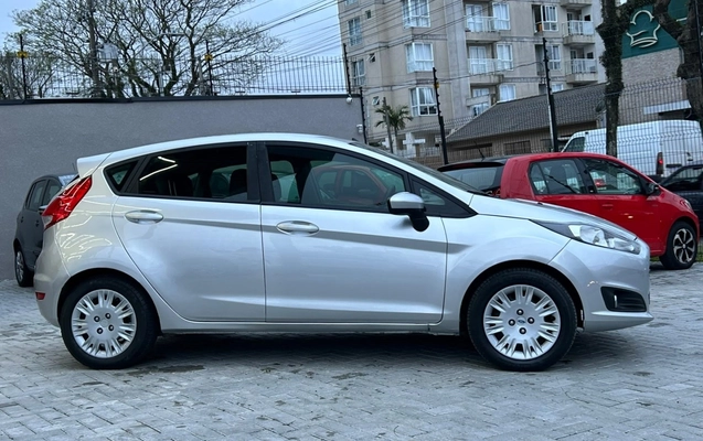 imagem-https://www.socarrao.com.br/sc-vehicle-images-prod/4406381/1792542560596-11_115150.jpg