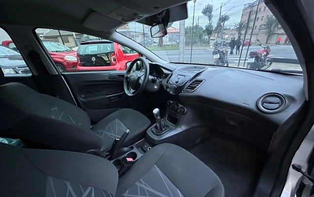 imagem-https://www.socarrao.com.br/sc-vehicle-images-prod/4406381/1792542560601-6_115150.jpg