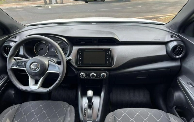 imagem-https://www.socarrao.com.br/sc-vehicle-images-prod/4406411/1792542686957-8575935_4_B_dc395ef32f.jpeg