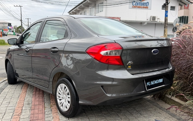 imagem-https://www.socarrao.com.br/sc-vehicle-images-prod/4406705/1792545657719-5a450d1cad9644bb8c139e0fd2436baf_1792544935399.jpg