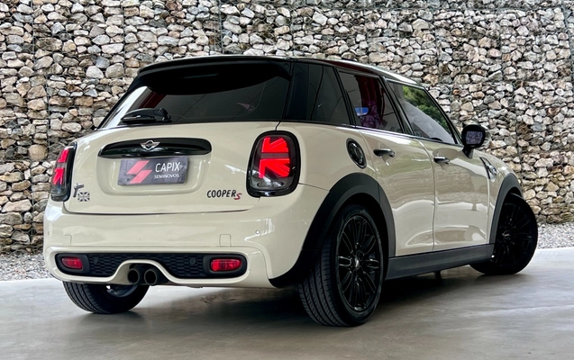 imagem-https://www.socarrao.com.br/sc-vehicle-images-prod/4406872/1792547286102-SU1HXzQyMjkuanBn.jpg