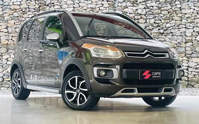 imagem-https://www.socarrao.com.br/sc-vehicle-images-prod/4406891/1792547672532-NWZiZTYzZTEtZDUxMC00NzQ4LTgxZjctZWQ5OWU2NzkxMzQxLkpQRw.JPG