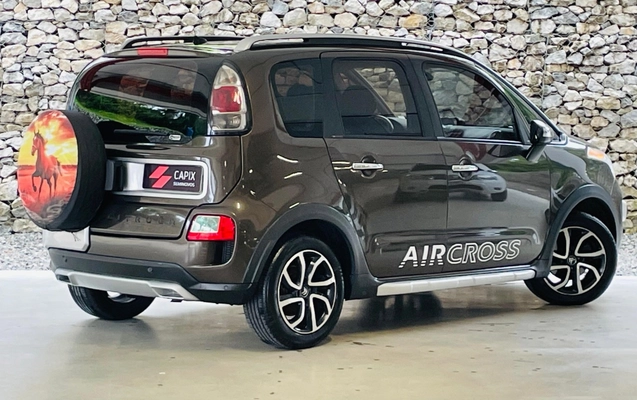 imagem-https://www.socarrao.com.br/sc-vehicle-images-prod/4406891/1792547673078-ODJmMWE3NGMtYTg3Yy00MzdjLWJhNzEtYTYzZTUxNzFhMTZkLkpQRw.JPG