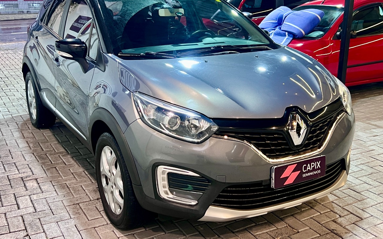 Renault Captur 2019 Cinza — foto 1 de 3