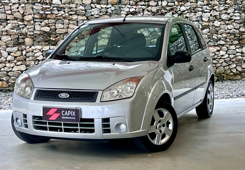Ford Fiesta 2009 Prata — foto 1 de 3