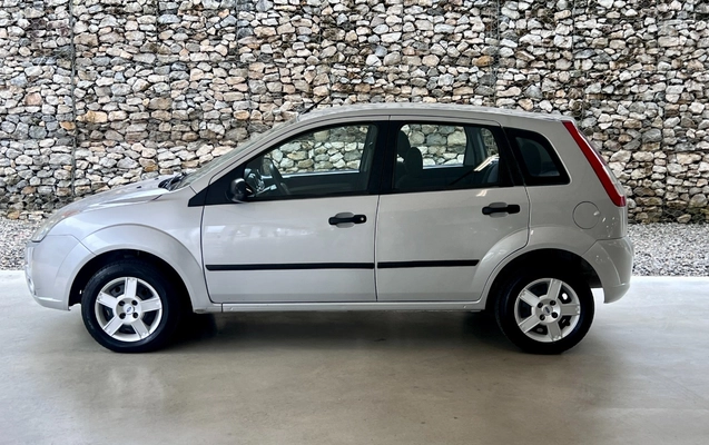 imagem-https://www.socarrao.com.br/sc-vehicle-images-prod/4406974/1792548423280-SU1HXzM5NzIuSlBH.JPG