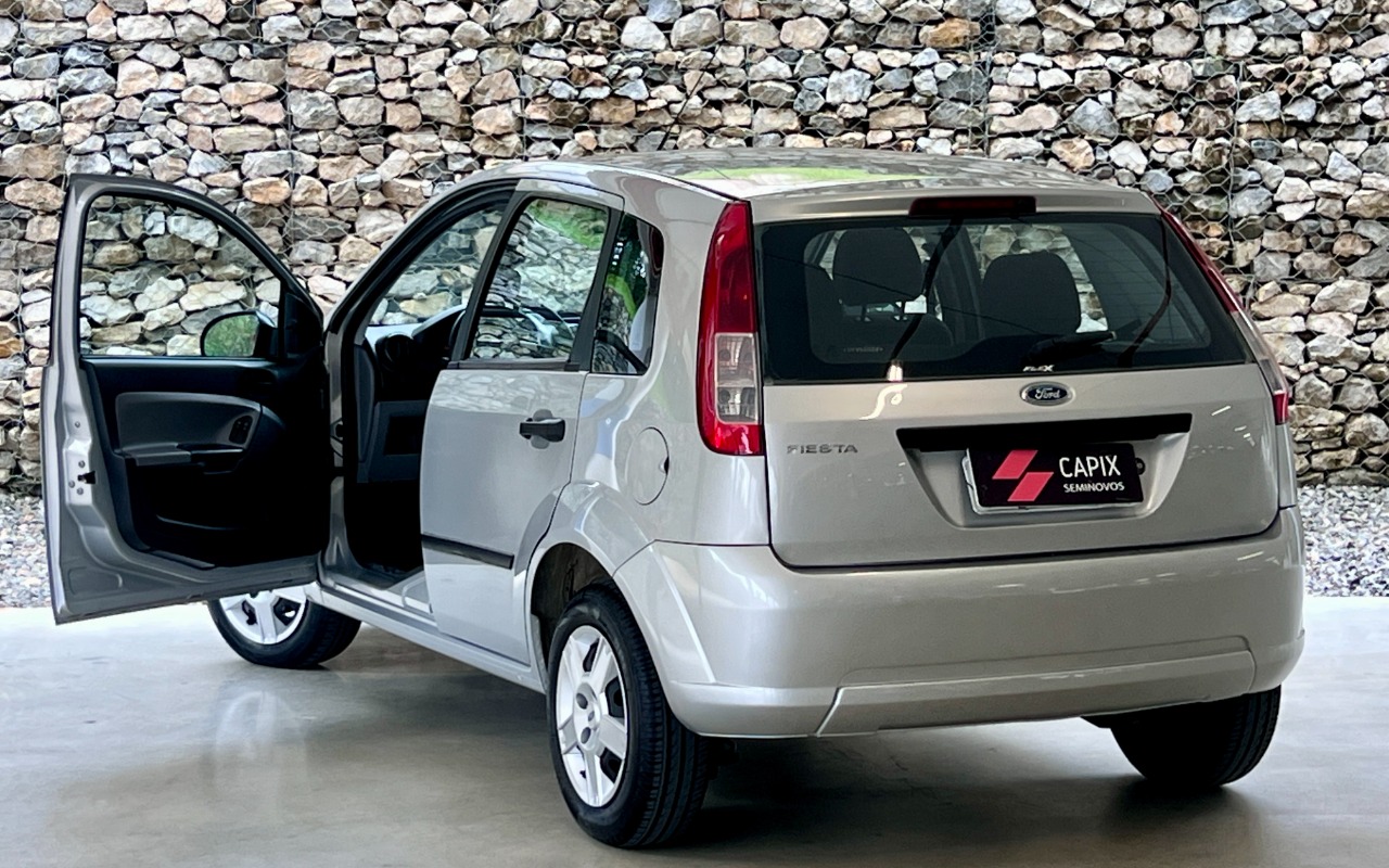 imagem-https://www.socarrao.com.br/sc-vehicle-images-prod/4406974/1792548424149-SU1HXzM5ODQuSlBH.JPG