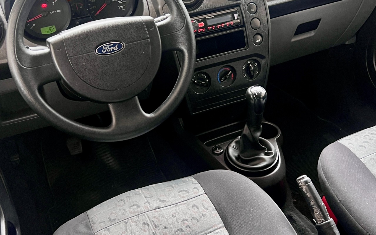 imagem-https://www.socarrao.com.br/sc-vehicle-images-prod/4406974/1792548424976-SU1HXzM5OTUuSlBH.JPG
