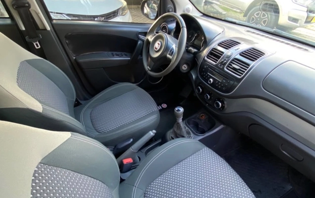 imagem-https://www.socarrao.com.br/sc-vehicle-images-prod/4409989/1792564063609-SU1HXzY1OTAuanBlZw.jpeg