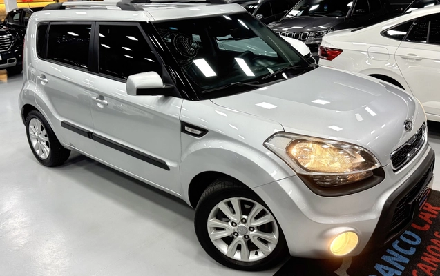 imagem-https://www.socarrao.com.br/sc-vehicle-images-prod/4410220/1792578750581-1_072638.jpg
