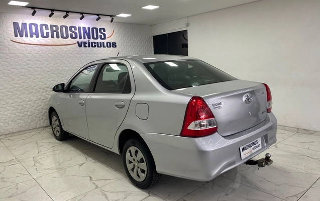 imagem-https://www.socarrao.com.br/sc-vehicle-images-prod/4410253/1792580667230-Zm90by0wMy5qcGc.jpg