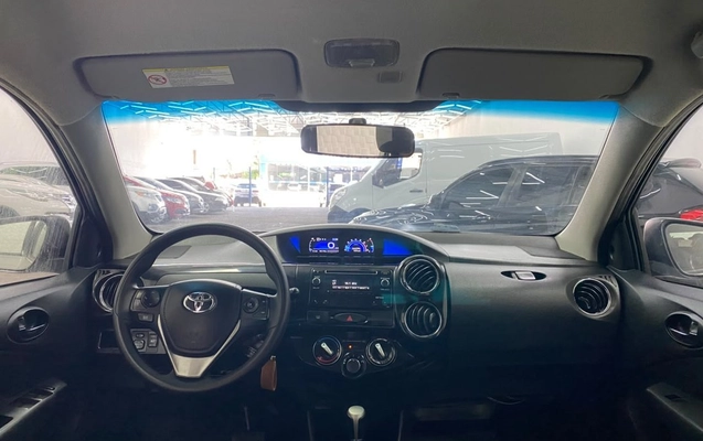 imagem-https://www.socarrao.com.br/sc-vehicle-images-prod/4410253/1792580667422-Zm90by0wNi5qcGc.jpg