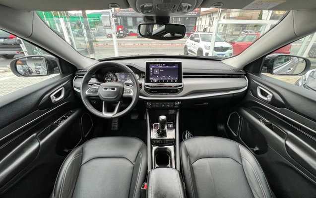 imagem-https://www.socarrao.com.br/sc-vehicle-images-prod/4410298/1792585941200-535a5fce42804fb4a2d70a770e4c39b3_1792582613687.jpg