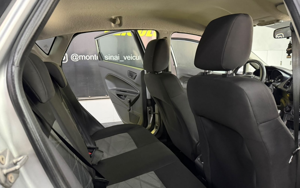 imagem-https://www.socarrao.com.br/sc-vehicle-images-prod/4410305/1792583144731-V2hhdHNBcHAgSW1hZ2UgMjAyNi0xMC0yMSBhdCAwOC4zMS40MS5qcGVn.jpeg
