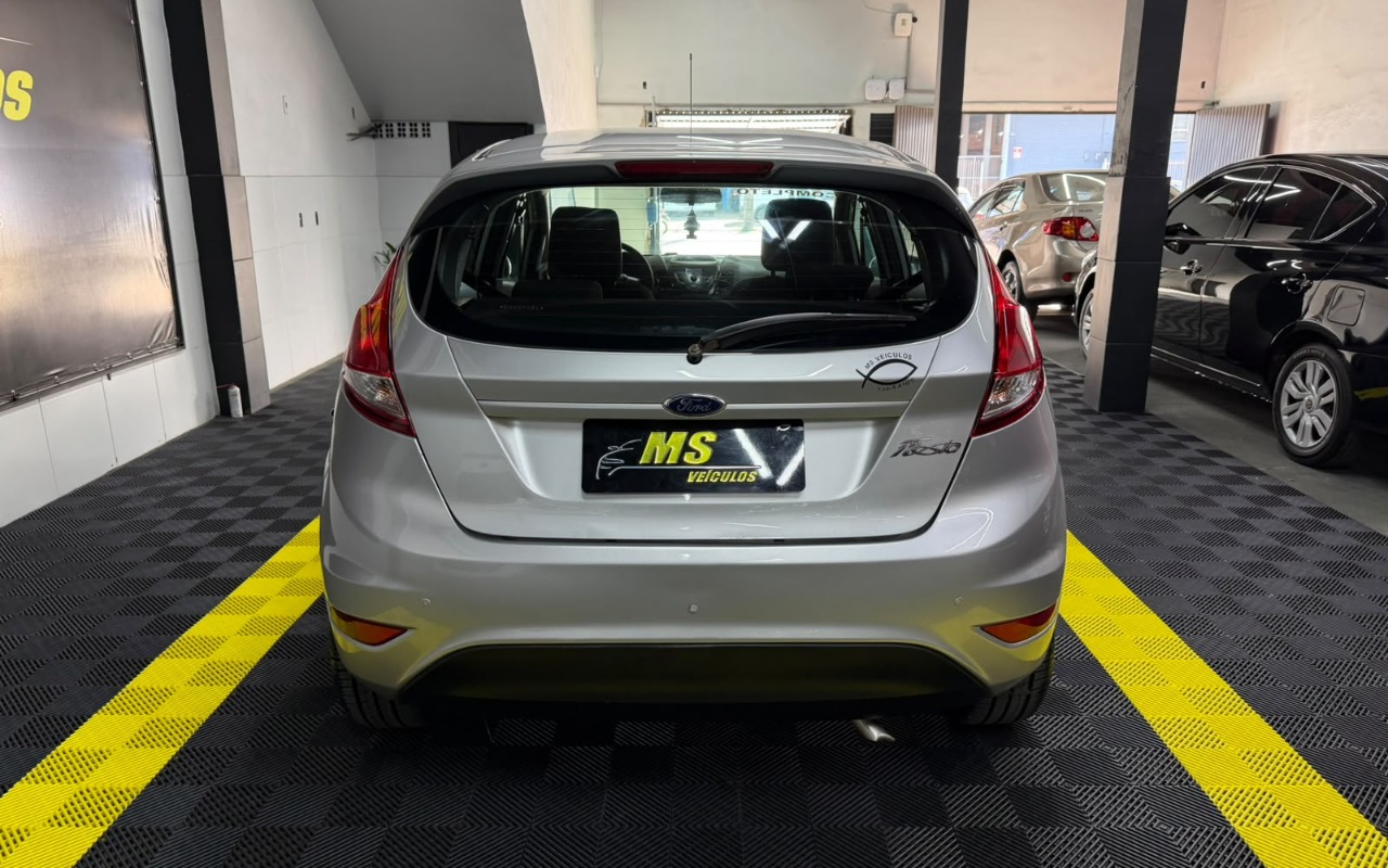 imagem-https://www.socarrao.com.br/sc-vehicle-images-prod/4410305/1792583144915-V2hhdHNBcHAgSW1hZ2UgMjAyNi0xMC0yMSBhdCAwOC4zMS41Ni5qcGVn.jpeg