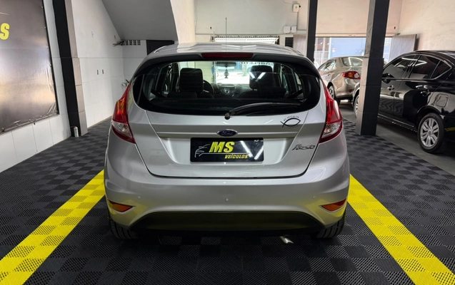 imagem-https://www.socarrao.com.br/sc-vehicle-images-prod/4410305/1792583144915-V2hhdHNBcHAgSW1hZ2UgMjAyNi0xMC0yMSBhdCAwOC4zMS41Ni5qcGVn.jpeg