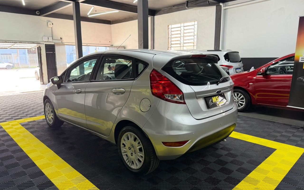 imagem-https://www.socarrao.com.br/sc-vehicle-images-prod/4410305/1792583145006-V2hhdHNBcHAgSW1hZ2UgMjAyNi0xMC0yMSBhdCAwOC4zMS41Ny5qcGVn.jpeg
