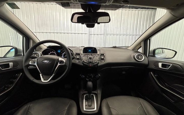 imagem-https://www.socarrao.com.br/sc-vehicle-images-prod/4410334/1792698235941-8522031_18_B_975345dea2.jpeg