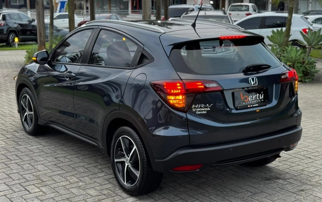 imagem-https://www.socarrao.com.br/sc-vehicle-images-prod/4410363/1792583441348-V2hhdHNBcHAgSW1hZ2UgMjAyNi0wNC0yMyBhdCAxNy41OS4yMC5qcGVn.jpeg