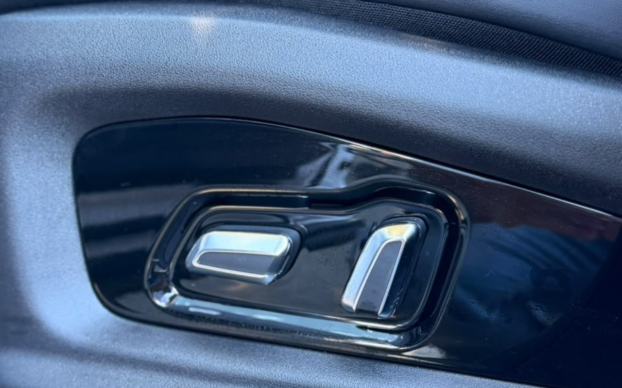imagem-https://www.socarrao.com.br/sc-vehicle-images-prod/4410399/1792583754071-V2hhdHNBcHAgSW1hZ2UgMjAyNi0xMC0wOCBhdCAxMC4yOC4yMygxKS5qcGVn.jpeg