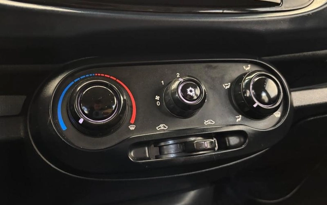 imagem-https://www.socarrao.com.br/sc-vehicle-images-prod/4410424/1792674730760-8580967_19_B_c24bd4fd95.jpeg