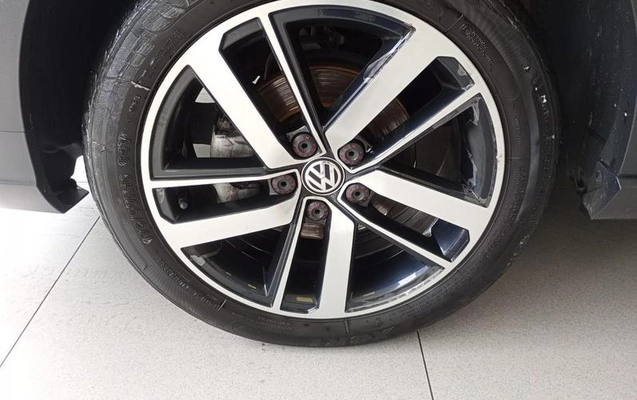 imagem-https://www.socarrao.com.br/sc-vehicle-images-prod/4410551/1792584712984-8590541_1_B_bc64e5e081.jpeg