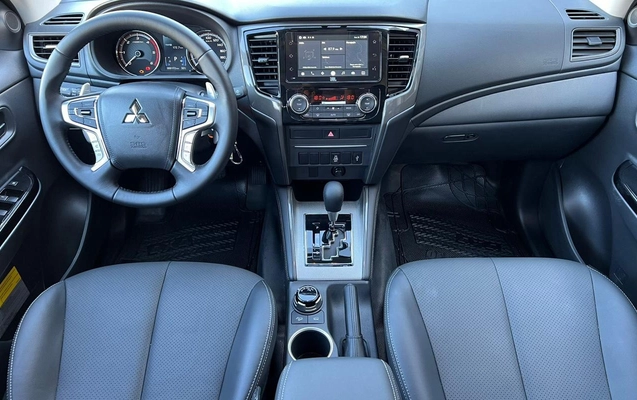 imagem-https://www.socarrao.com.br/sc-vehicle-images-prod/4410732/1792585535774-V2hhdHNBcHAgSW1hZ2UgMjAyNi0wOS0yOCBhdCAxNS40My4zNigxKS5qcGVn.jpeg