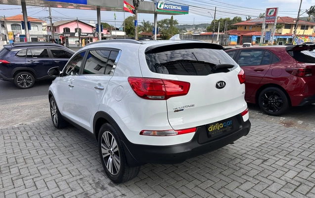 imagem-https://www.socarrao.com.br/sc-vehicle-images-prod/4410779/1792585779086-49e93556-ee6f-486c-b2af-758c8facf7ba.jpeg