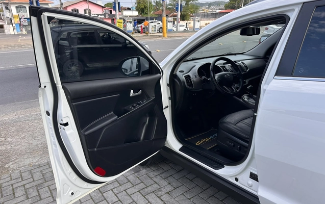 imagem-https://www.socarrao.com.br/sc-vehicle-images-prod/4410779/1792585779089-3a95a5ae-a766-402e-83a2-6ba8d81dac3a.jpeg