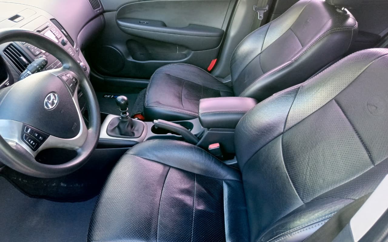 imagem-https://www.socarrao.com.br/sc-vehicle-images-prod/4410828/1792586140188-NDYzY2NmZmQtNDA0ZS00ZGEyLTg1MDEtNGU2OTQxOTk1MjMwLmpwZw.jpg