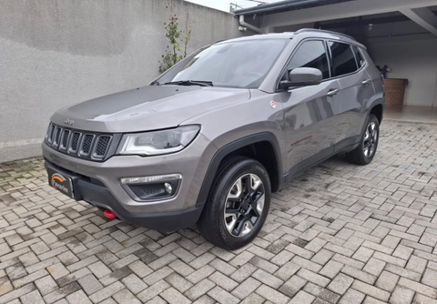 Jeep Compass 2017 Cinza — foto 1 de 3
