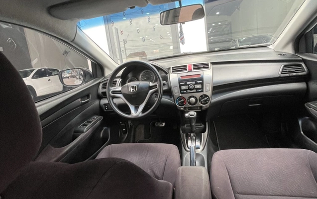 imagem-https://www.socarrao.com.br/sc-vehicle-images-prod/4410849/1792586286488-gb-e516ea2.jpeg