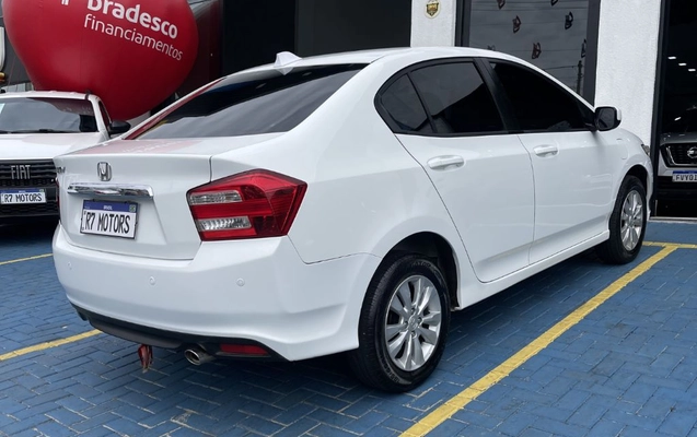 imagem-https://www.socarrao.com.br/sc-vehicle-images-prod/4410849/1792586286505-gb-145cfa0.jpeg