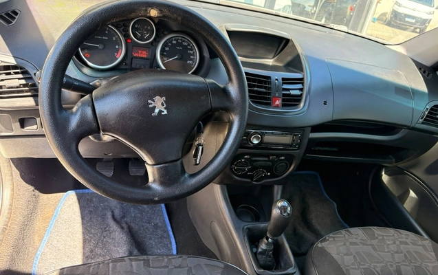 imagem-https://www.socarrao.com.br/sc-vehicle-images-prod/4410850/1792586288799-1157d5622a1145ffa133cba4581ed736_1792586238214.jpg