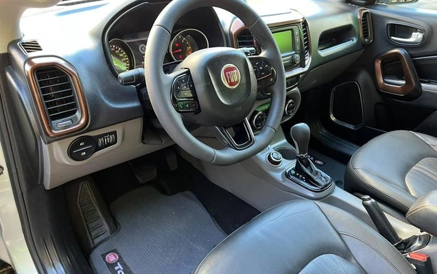 imagem-https://www.socarrao.com.br/sc-vehicle-images-prod/4410947/1792586888233-8590732_8_B_5cecc1b9ad.jpeg