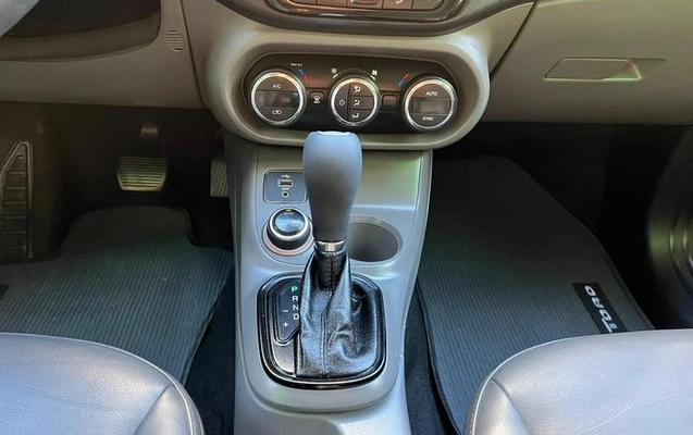 imagem-https://www.socarrao.com.br/sc-vehicle-images-prod/4410947/1792586888242-8590732_7_B_d191a53252.jpeg