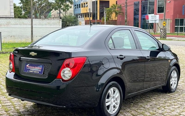 imagem-https://www.socarrao.com.br/sc-vehicle-images-prod/4410964/1792587078579-8584117_2_B_28c4db82ef.jpeg