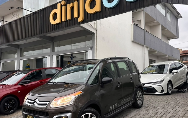 imagem-https://www.socarrao.com.br/sc-vehicle-images-prod/4410996/1792587192382-261c14a6-03f6-4d06-aec8-1ec79eb42017.jpeg
