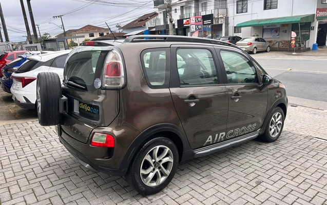 imagem-https://www.socarrao.com.br/sc-vehicle-images-prod/4410996/1792587192391-3b470000-d380-4585-8bf5-7426a4f0fb3e.jpeg