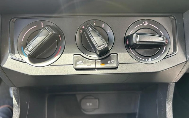 imagem-https://www.socarrao.com.br/sc-vehicle-images-prod/4411033/1792587423282-8590809_7_B_d57f942493.jpeg