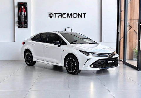 Toyota Corolla 2023 Branco — foto 1 de 3