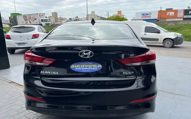 imagem-https://www.socarrao.com.br/sc-vehicle-images-prod/4411099/1792588016872-51c2b665dcfa44ceae19b2d4e2ad59c3_1792586823288.jpg