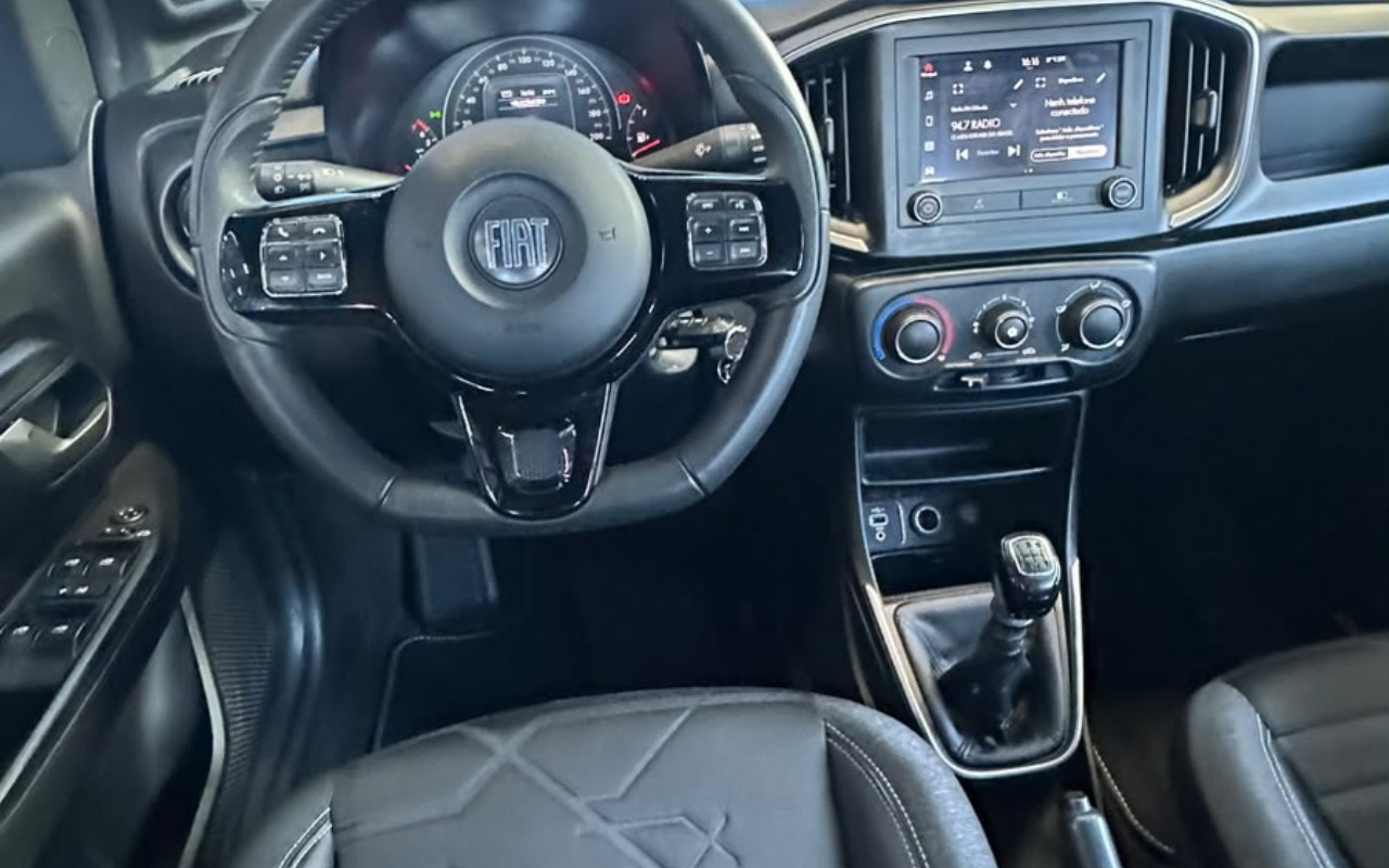 imagem-https://www.socarrao.com.br/sc-vehicle-images-prod/4411116/1792588125383-ZjAyMzgxMWYtOTY4Ni00Njc0LWI2MmUtMTgwOTQ3NWM2NmViLmpwZw.jpg