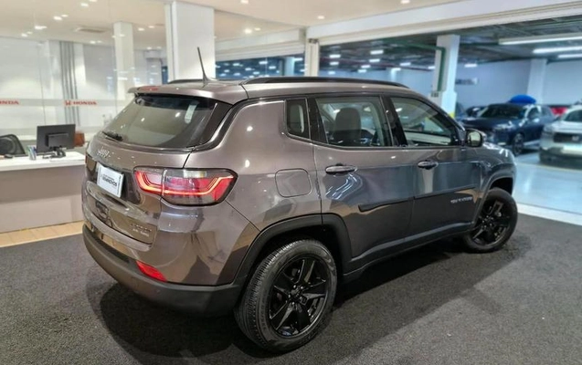 imagem-https://www.socarrao.com.br/sc-vehicle-images-prod/4411161/1792696752057-8590875_2_B_345172afaa.jpeg
