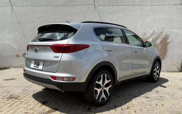 imagem-https://www.socarrao.com.br/sc-vehicle-images-prod/4411171/1792590878782-8585785_9_B_110f64576f.jpeg