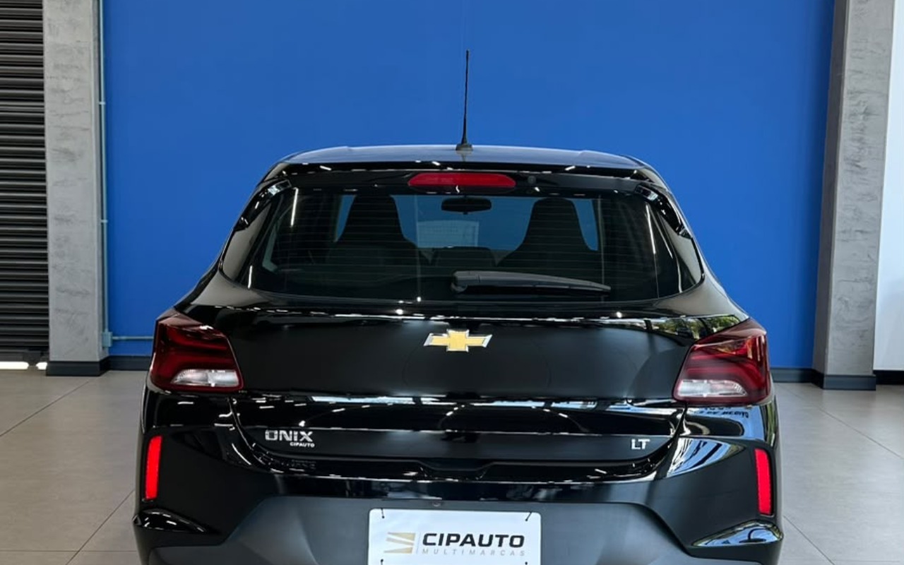 imagem-https://www.socarrao.com.br/sc-vehicle-images-prod/4411214/1792588669683-ZWFhY2ZlNzItNDI0Ny00MGU5LWJmZWQtZDczN2FjOWU1NjAwLmpwZw.jpg