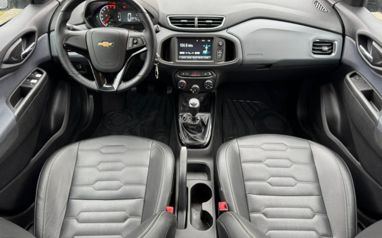 imagem-https://www.socarrao.com.br/sc-vehicle-images-prod/4411238/1792588824856-MTc4MjkyNzcxMV93aGF0c2FwcF9pbWFnZV8yMDI2LTA2LTMwX2F0XzE0LjQ1LjM4X18zXy5qcGVn.jpeg