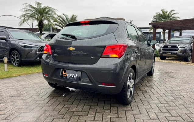 imagem-https://www.socarrao.com.br/sc-vehicle-images-prod/4411238/1792588825905-MTc4MjkyNzcxMl93aGF0c2FwcF9pbWFnZV8yMDI2LTA2LTMwX2F0XzE0LjQ1LjQwX18yXy5qcGVn.jpeg